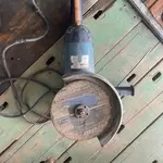 Продам «болгарку» Makita 9069 вживану.