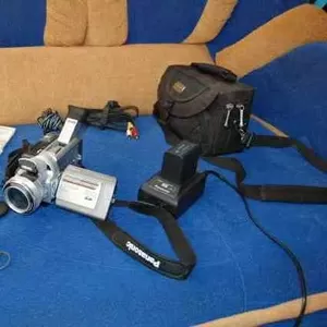 Продам 3-х матричную видео-фотокамеру Panasonic NV-MX500 3CCD 
