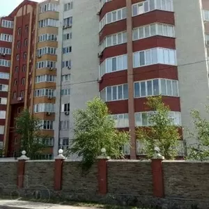 Продам 4 –комнатную квартиру  179 кв.м. в новострое