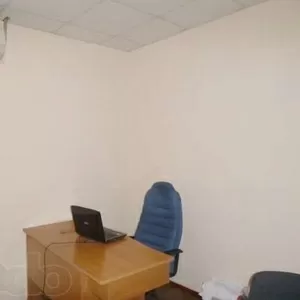 Сдам офисы 53 м2 (14, 5м2.,  19, 1м2.,  19, 3м2). по ул.Краснопольская