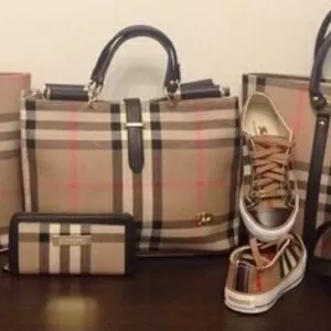 Продам Женская сумка Burberry Meedow - опт и розница