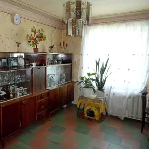 Продам трехкомнатную квартиру в лучшем месте на Калиновой