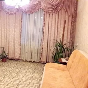 Продам большую трехкомнатную квартиру на Дарницкой