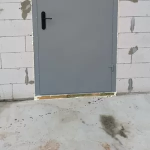 Двері вхідні технічні