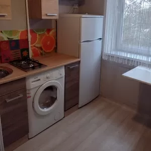 Своя 1-к кв,  начало пр.Правды,  ЗАГС, техника мебель 4/9 эт,  балкон
