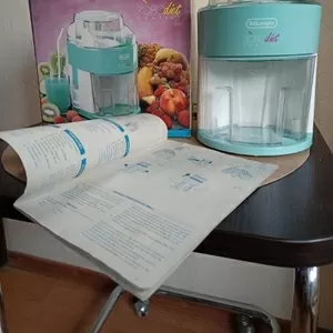 Соковыжималка центробежная компактная De'Longhi. Новая.