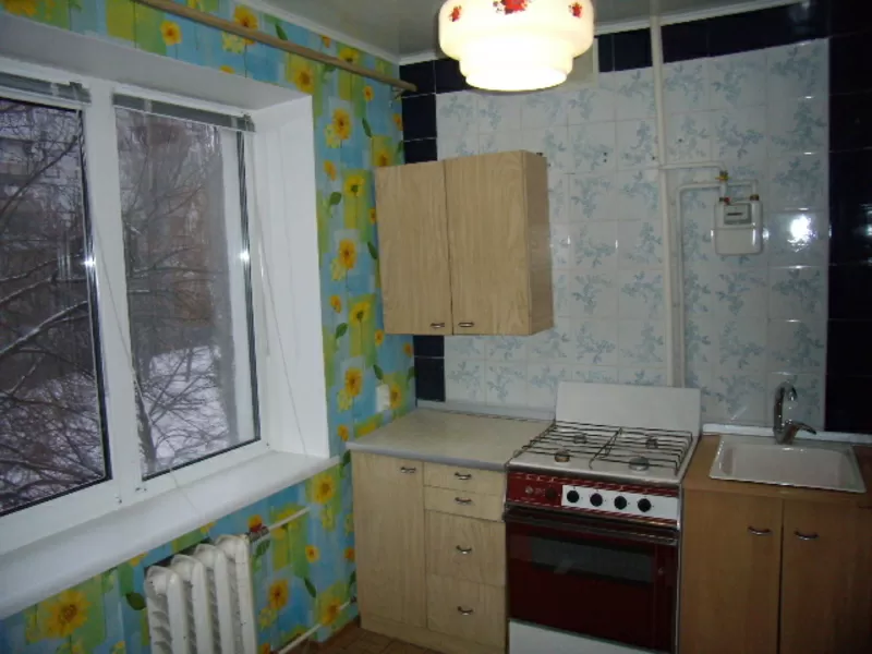 Продам 1-к квартиру,  36 м. кв. в нагорном р-не  ВЫСОТКА 8