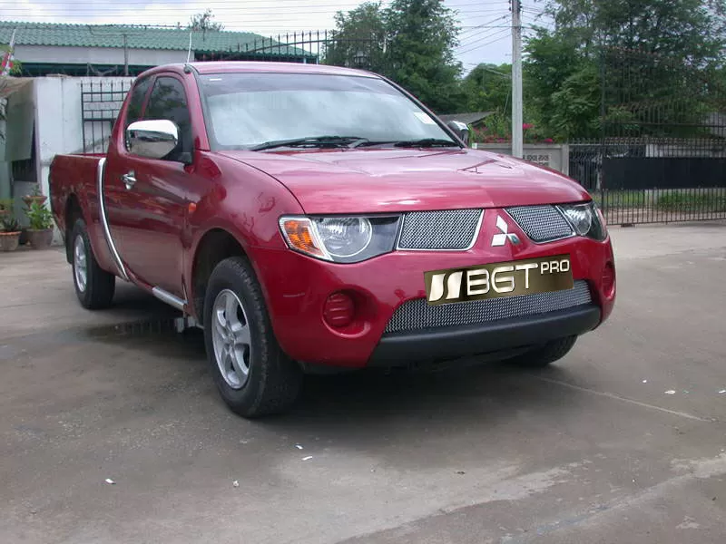 Тюнинг решотки бампера  Mitsubishi  L 200 2