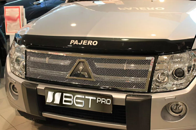 Предлагаем радиаторные решетки  Mitsubishi Pajero Wagon 4.