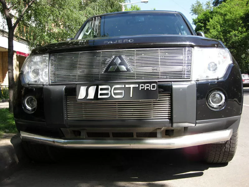 Предлагаем радиаторные решетки  Mitsubishi Pajero Wagon 4. 3