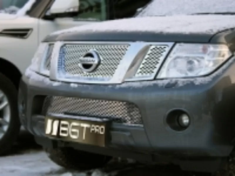 Радиаторные решетки Nissan Pathfinder 2004. 4