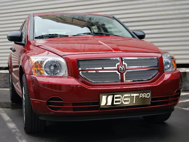 Предлагаем радиаторные решетки Dodge Caliber 3