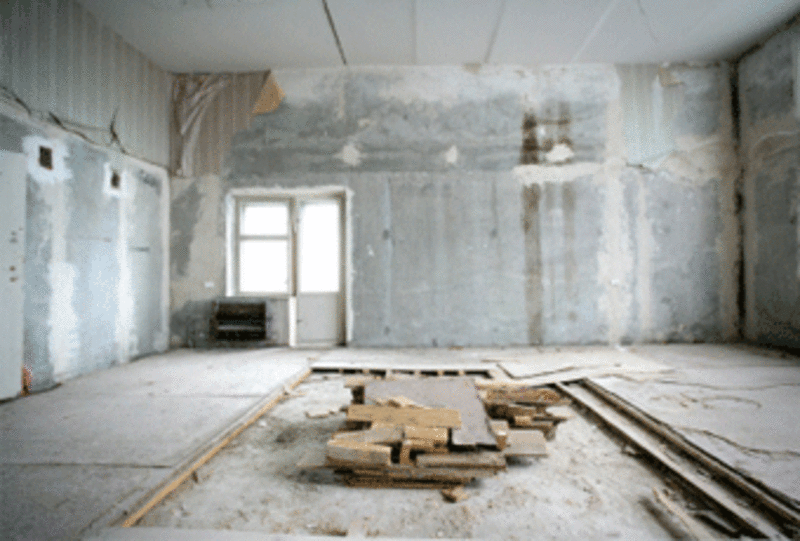 Демонтаж домов, капитальных стен