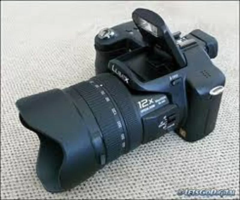 Продам цифровой PANASONIC Lumix DMC-FZ 30 GC 2