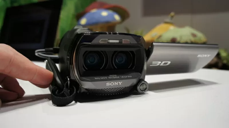 Продам Sony Handycam HDR-TD10E