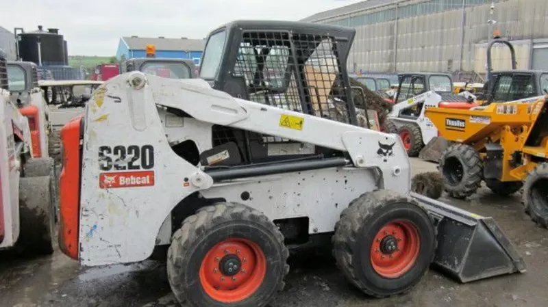 мини-погрузчик BobCat S220