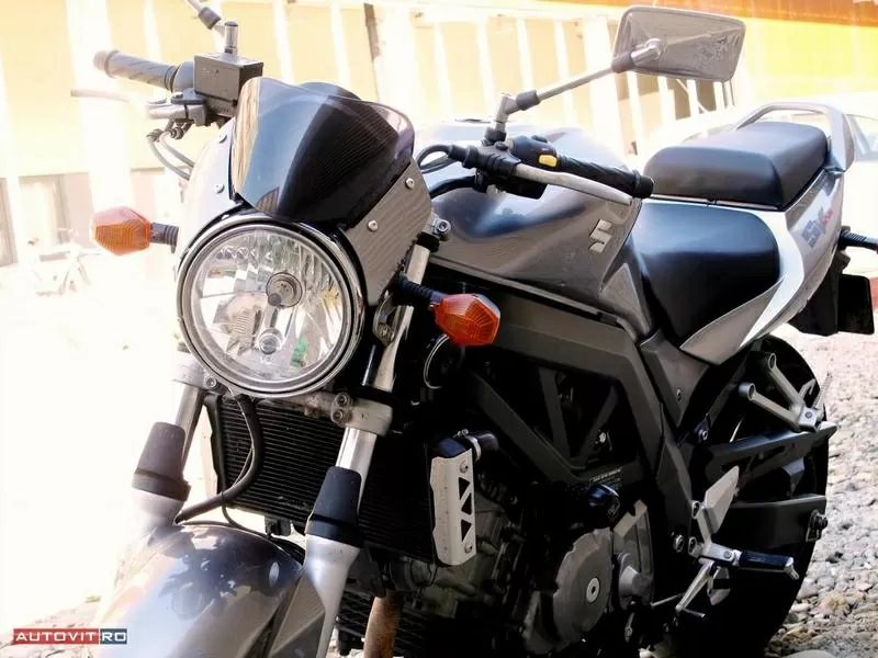 Suzuki SV-2007 3