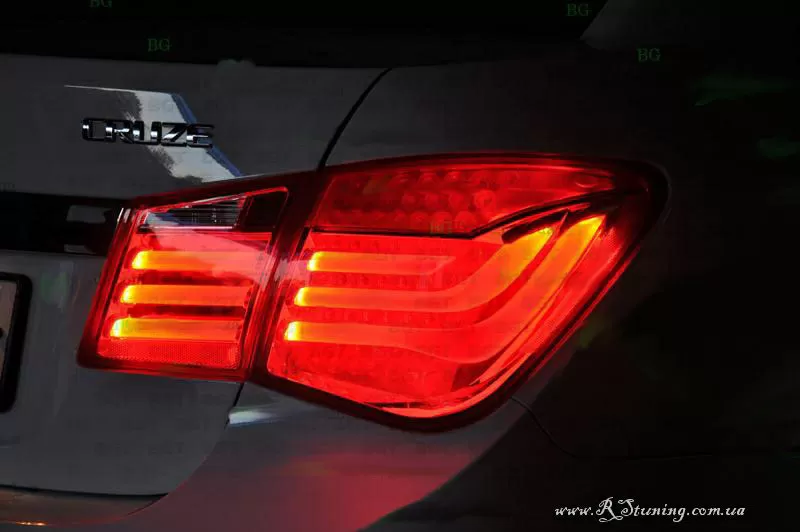 Тюнинг оптика Chevrolet Cruze (type BMW GT) Red 9