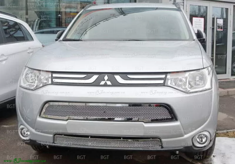 Решетка радиатора сетка Mitsubishi Outlander 2012+  3