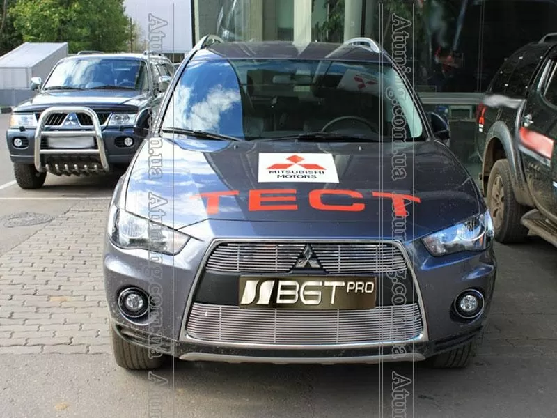 Решетка радиатора и бампера для Mitsubishi Outlander XL 2010  3