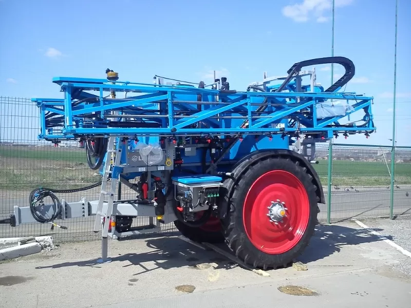 LEMKEN Примус 35 ширина захвата 21 м / 24 м / 28 м