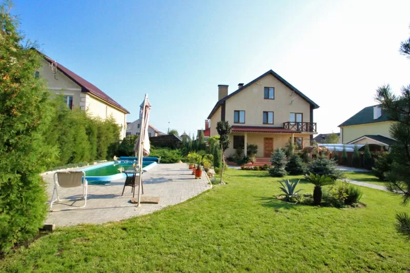 Продам дом 348 м2 в Днепропетровске,  село Новоалександровка. 2