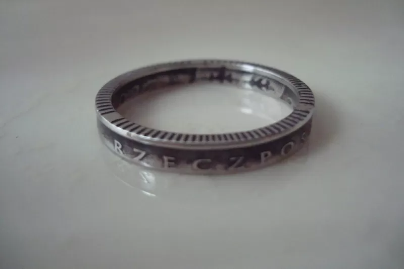 Двусторонние кольца из монет 10