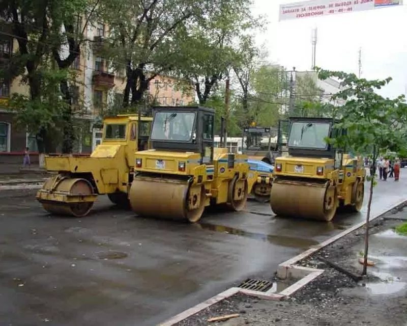 Асфальтирование дорог и установка дорожнего бордюра в Днепропетровске