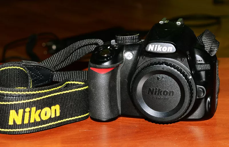  Продам Nikon D3100 body б/у 3