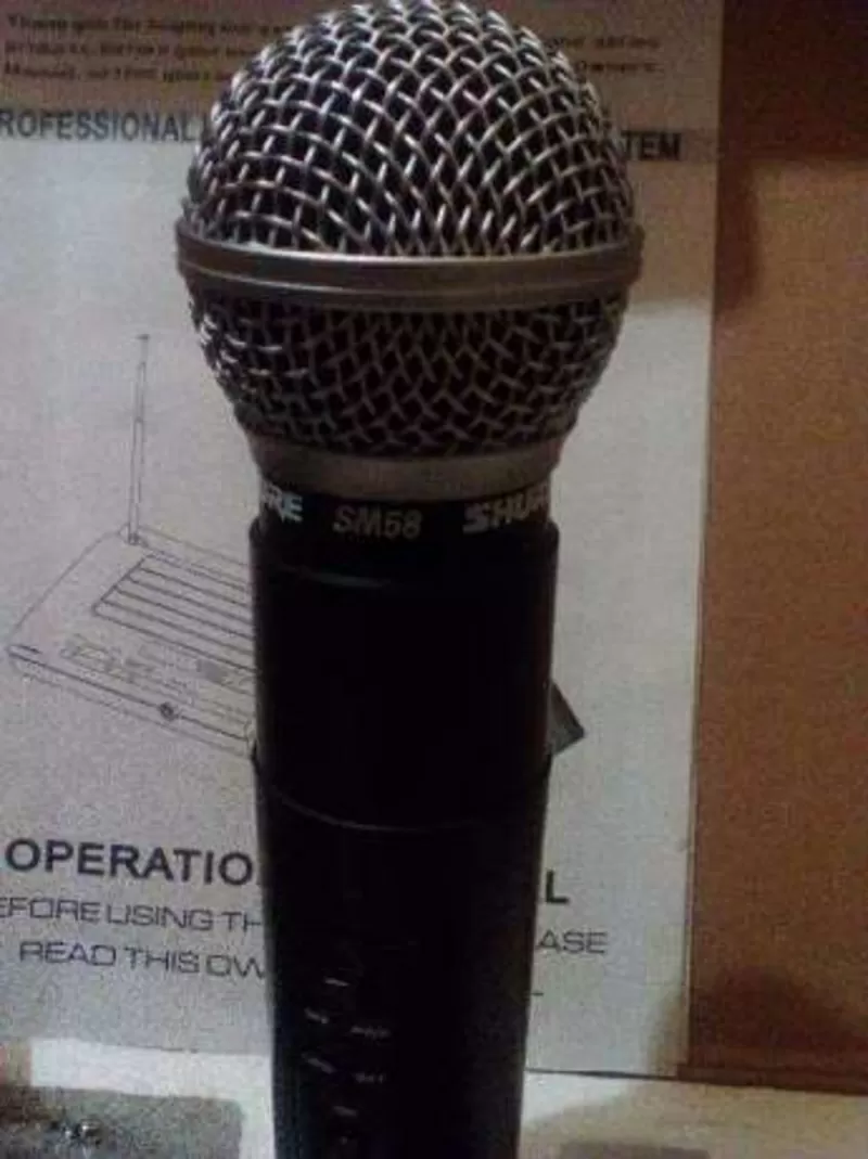 Продам микрофон Shure SM-58 с радиосистемой SH-200