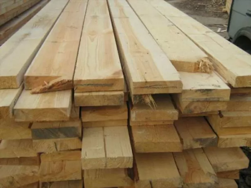 Продам пиломатеріал на Експорт і по Україні.Сосна обрізна та необрізна