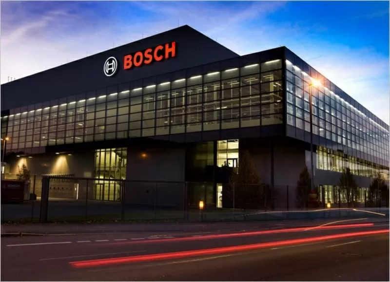 Рабочий на склады Bosch (Вроцлав,  Польша)