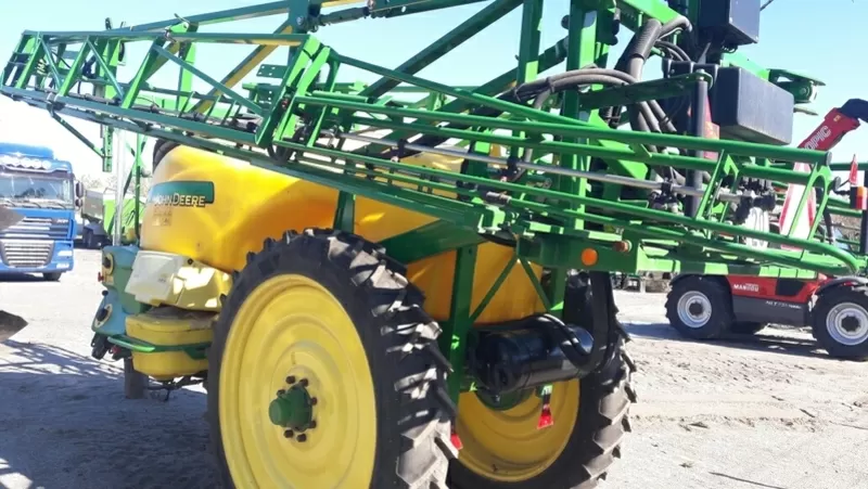 Оприскувач причіпний JD 732 John Deere 