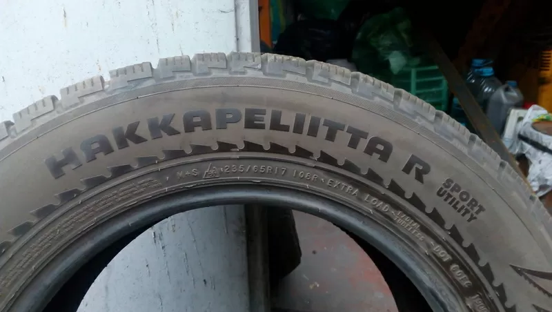 Резина зимняя nokian hakkapelliita R 235/65/17 б/у 2