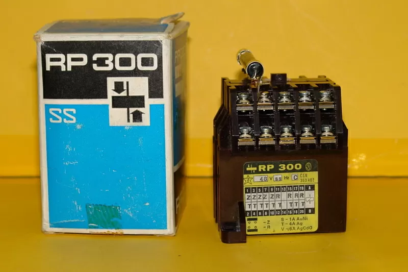 Реле марки RP-300С  Uk=48V