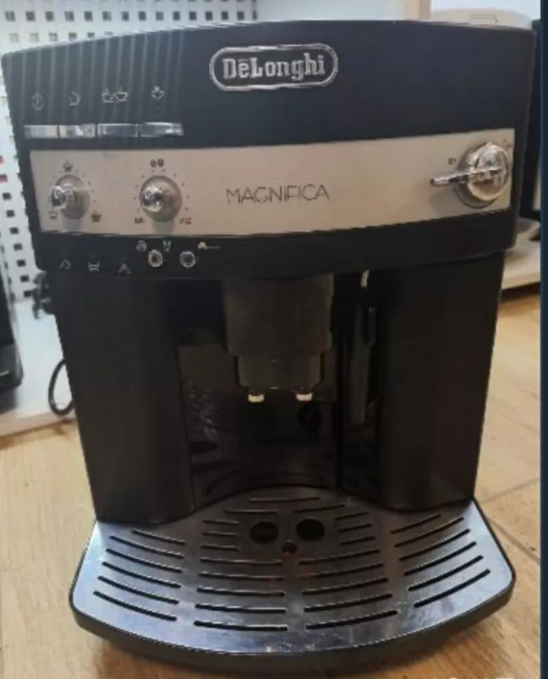 Продам кофемашину Delonghi б/у 2