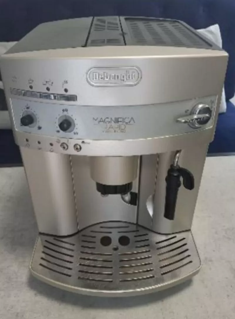 Продам кофемашину Delonghi б/у 5