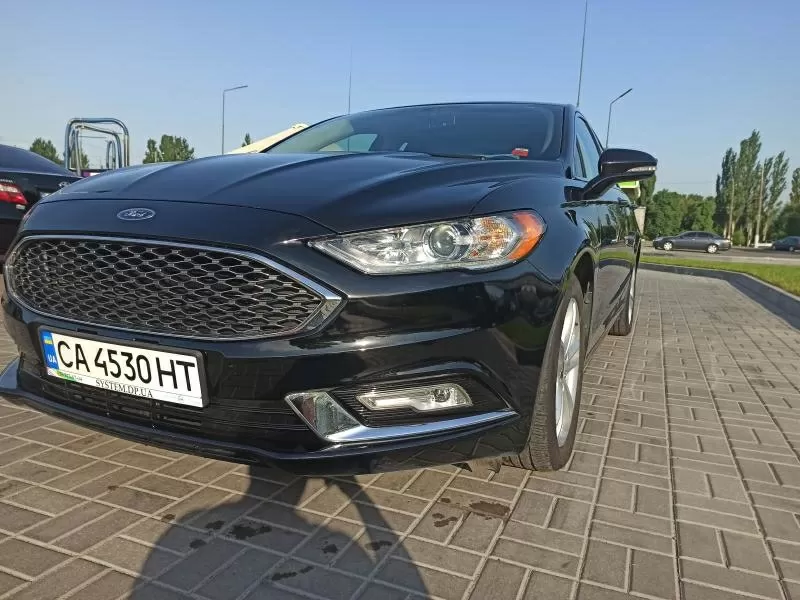 Продам авто Ford Fusion Awd 2016,  комплектация SE,  Днепр