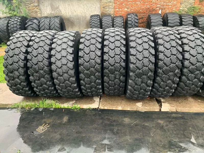 Б/у шина 14.00-R20 Pirelli,  Michelin,  GoodYear 3