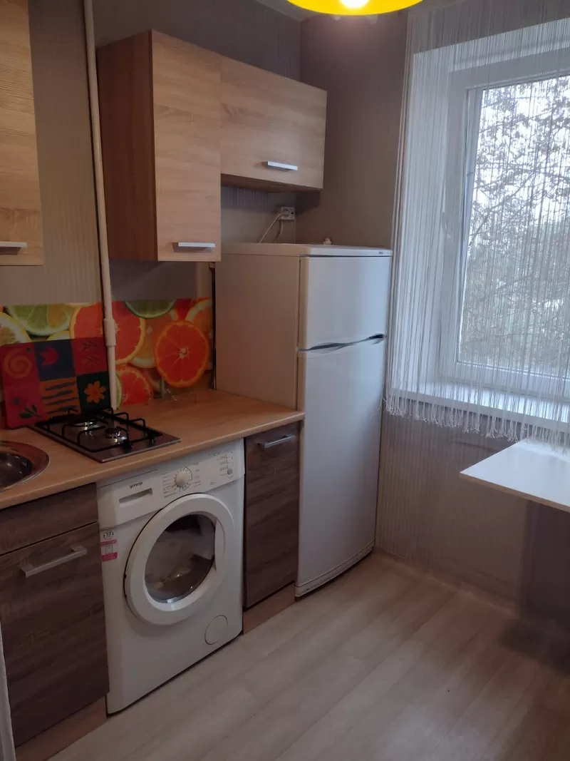 Своя 1-к кв,  начало пр.Правды,  ЗАГС, техника мебель 4/9 эт,  балкон