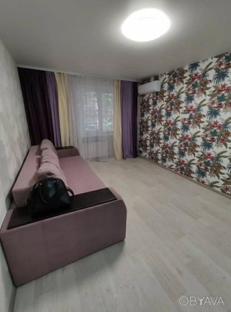 Продам 2 ком.кв. ул.Запорожское шоссе 3. 4