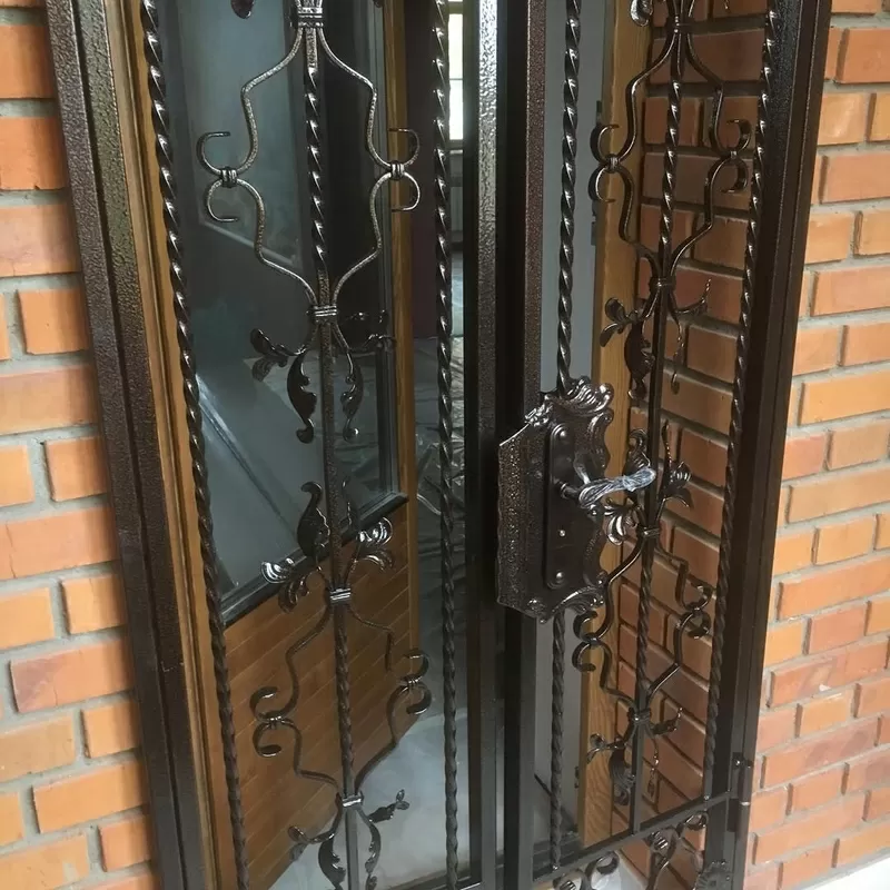 Решетки на окна и двери изготовить Кривой Рог 2