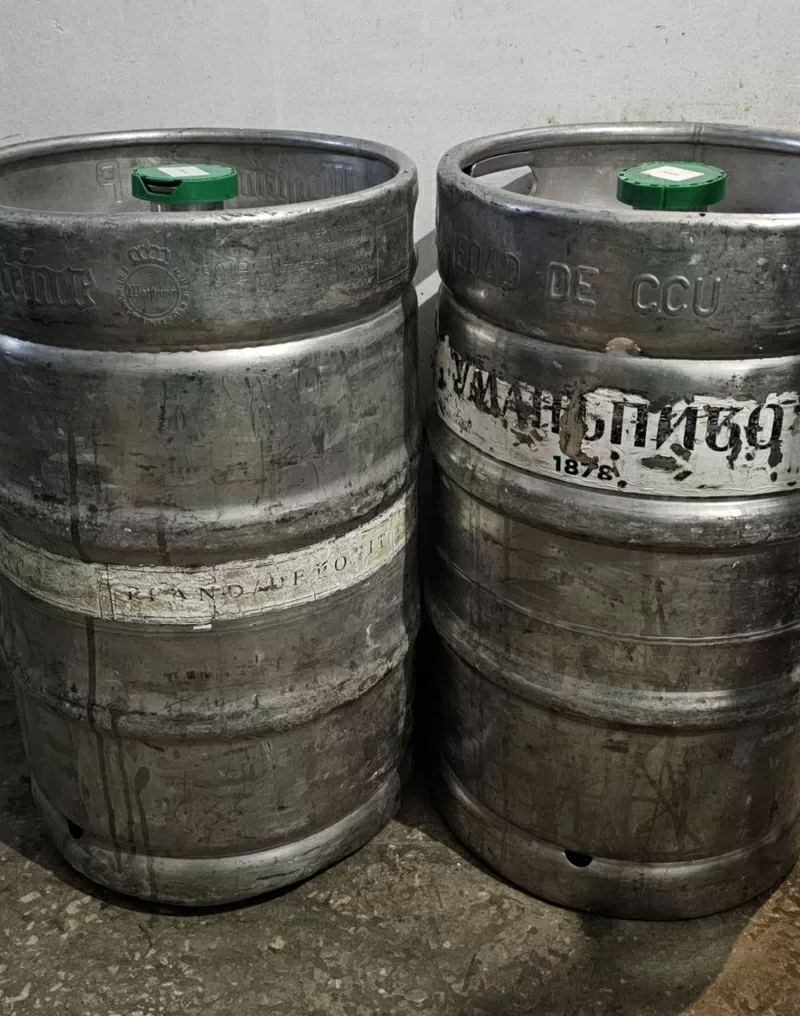 Продам пивні клешні,  крани,  редуктор,  промивочний бачок,  кеги.