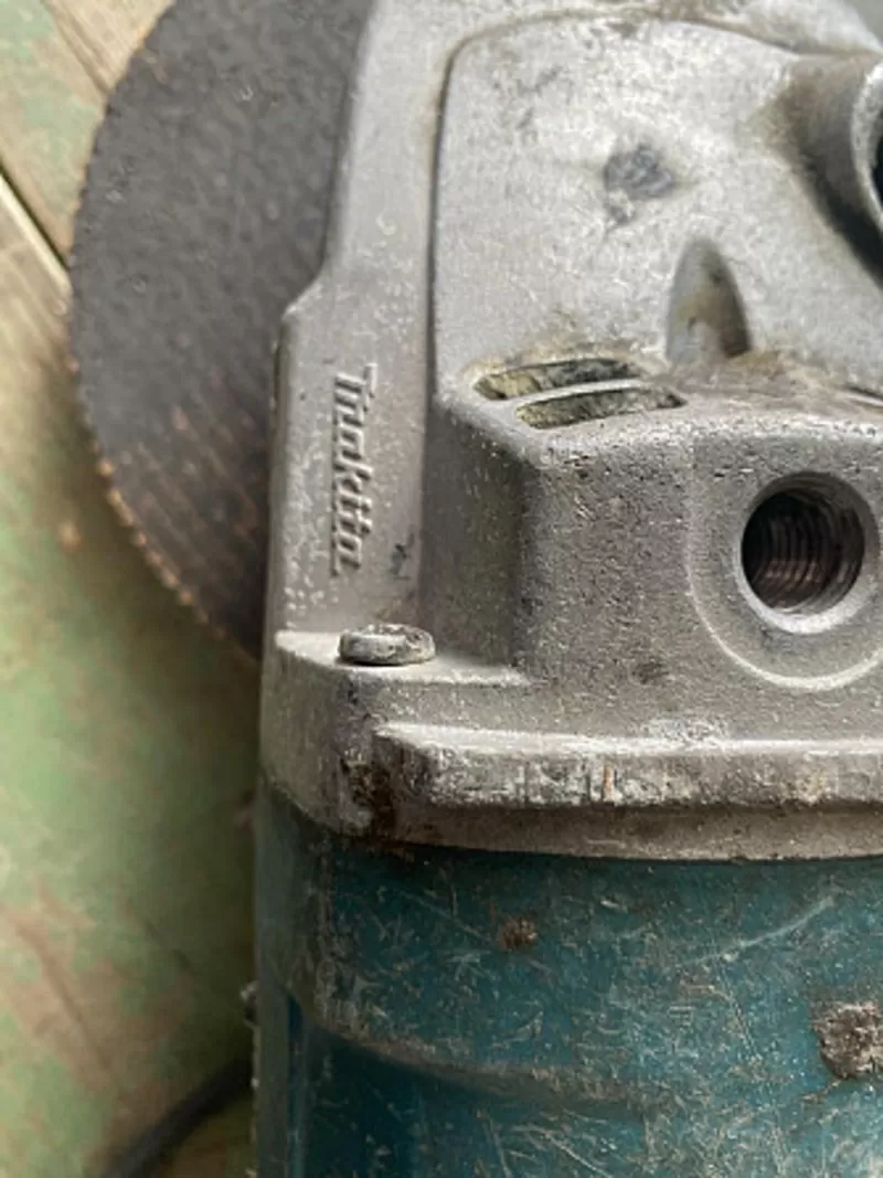 Продам «болгарку»  Makita 9069 вживану. 2